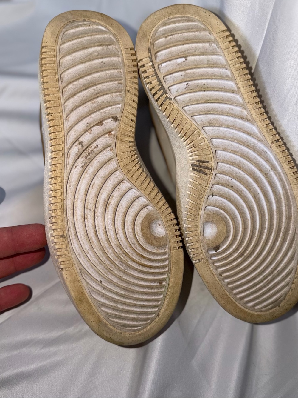 Nike White Leather Sneakers with Brown Patterned Swoosh - Picture 5 of 5